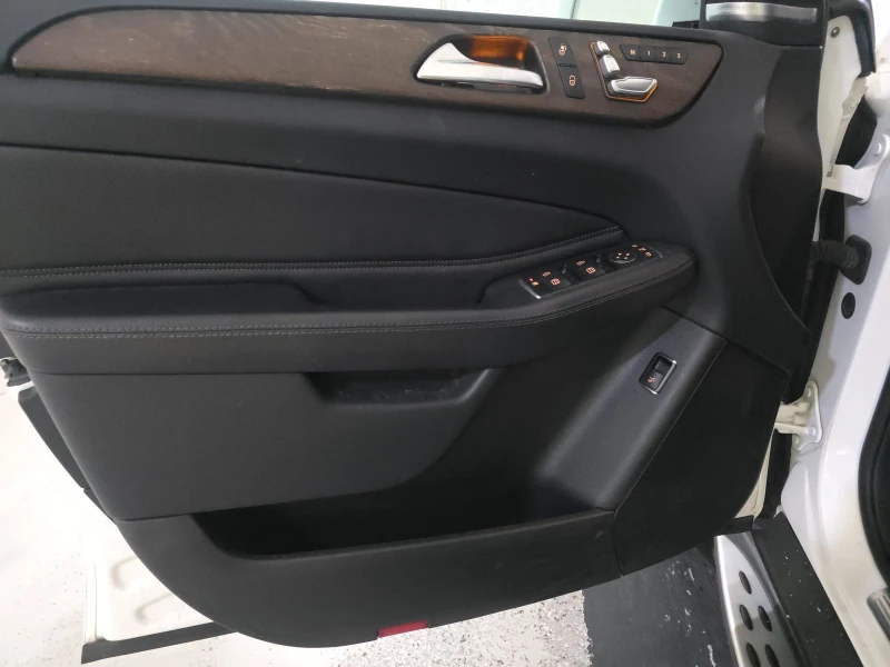 Mercedes-Benz GLS 450 ПОДГРЕВ* 360КАМЕРА* LANE* ASSIST* КЕЙЛЕС* , снимка 8 - Автомобили и джипове - 53580431