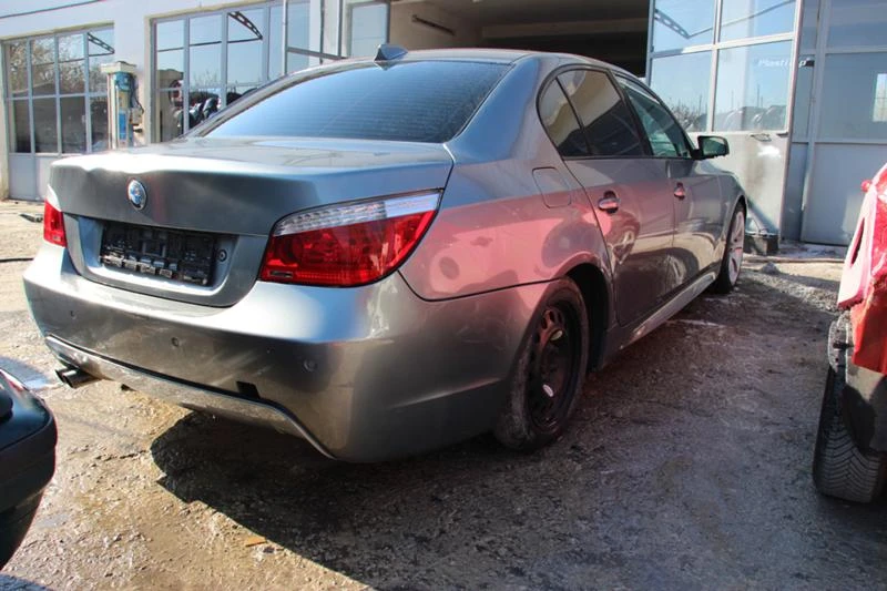 BMW 530 d FACELIFT М-PACK , снимка 5 - Автомобили и джипове - 49102012