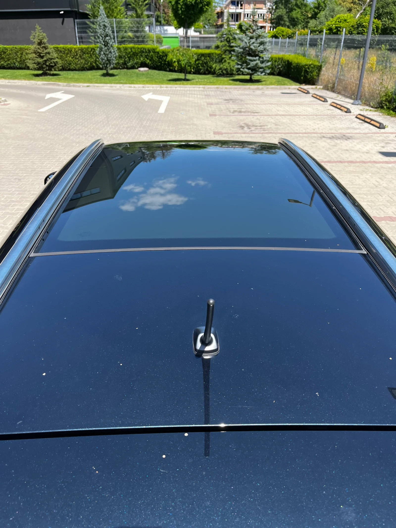 Toyota Auris 1.8 Hybrid - изображение 8