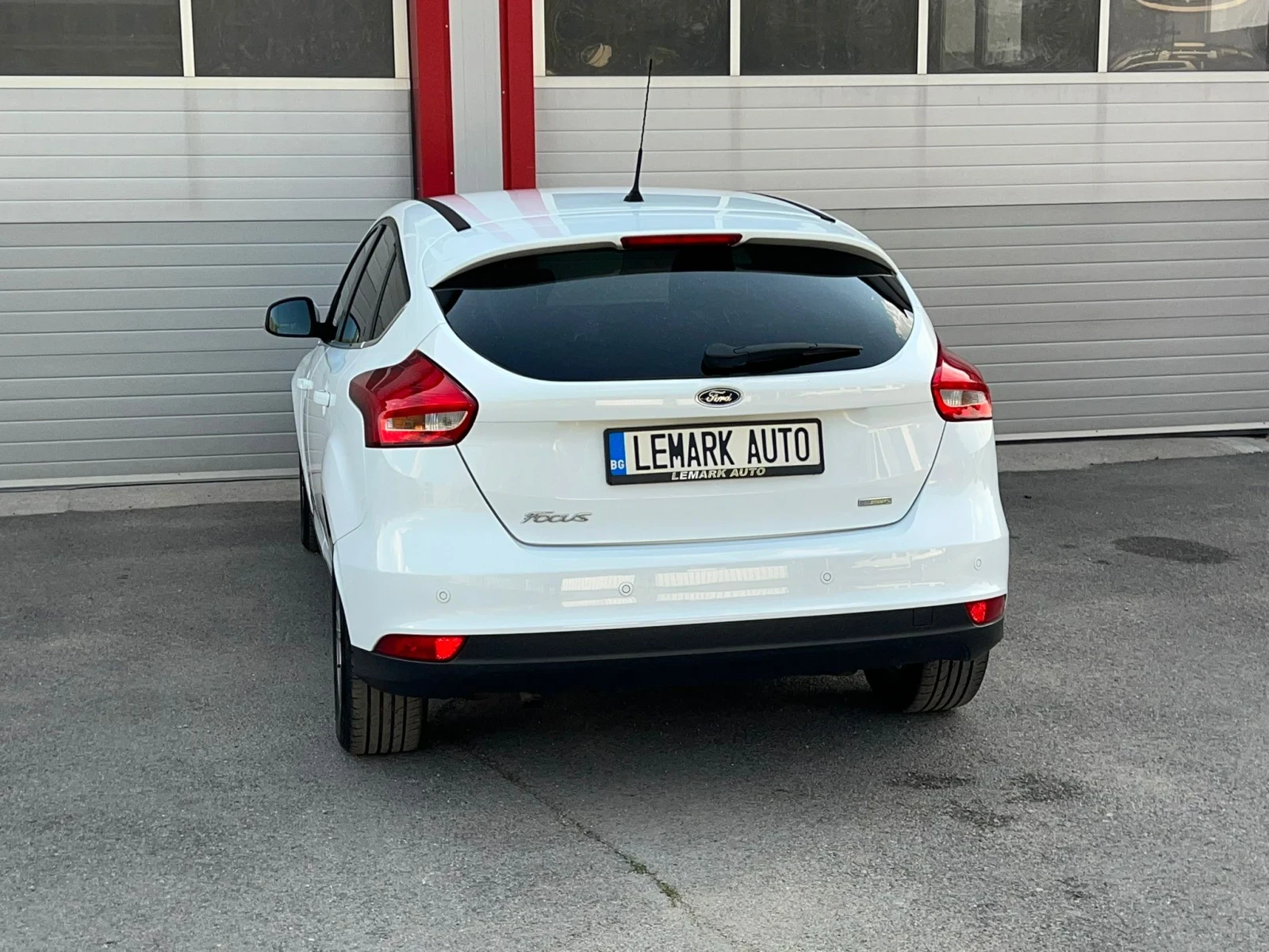Ford Focus 1.0I ECOBOOST NAVI KEY LESS EVRO 6B 75000KM!!! - изображение 9