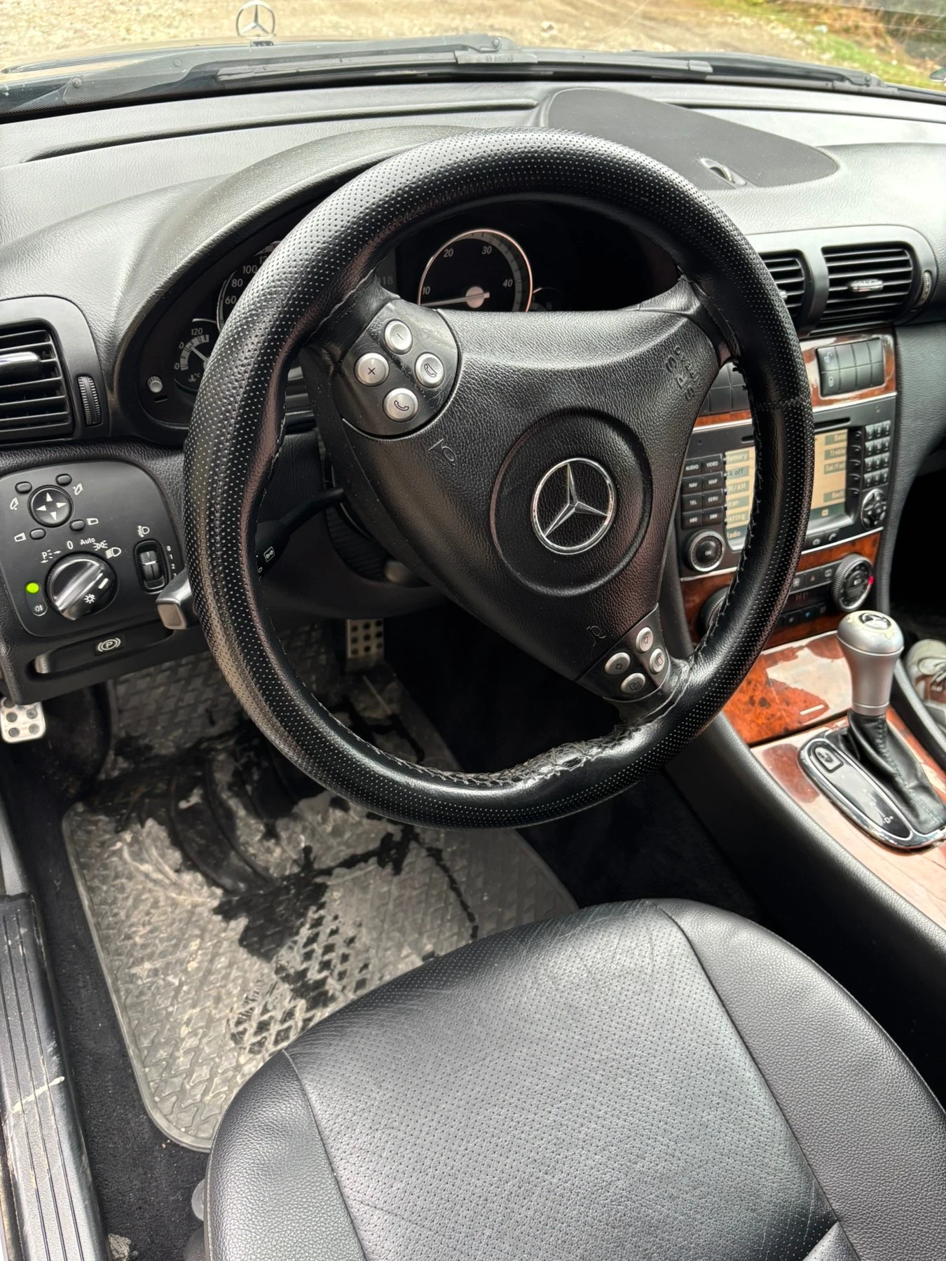 Mercedes-Benz C 320  - изображение 5