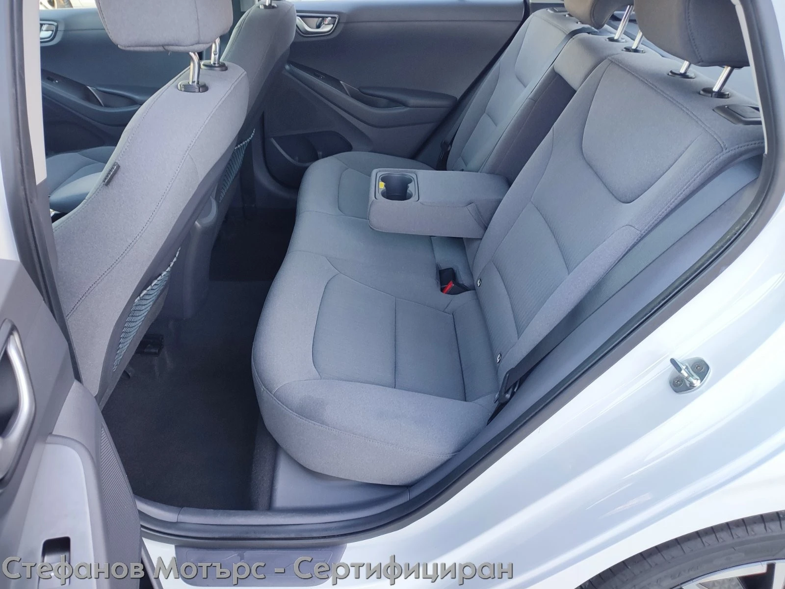 Hyundai Ioniq Elektro Limousine (136hp)  | Mobile.bg � ����������� 13