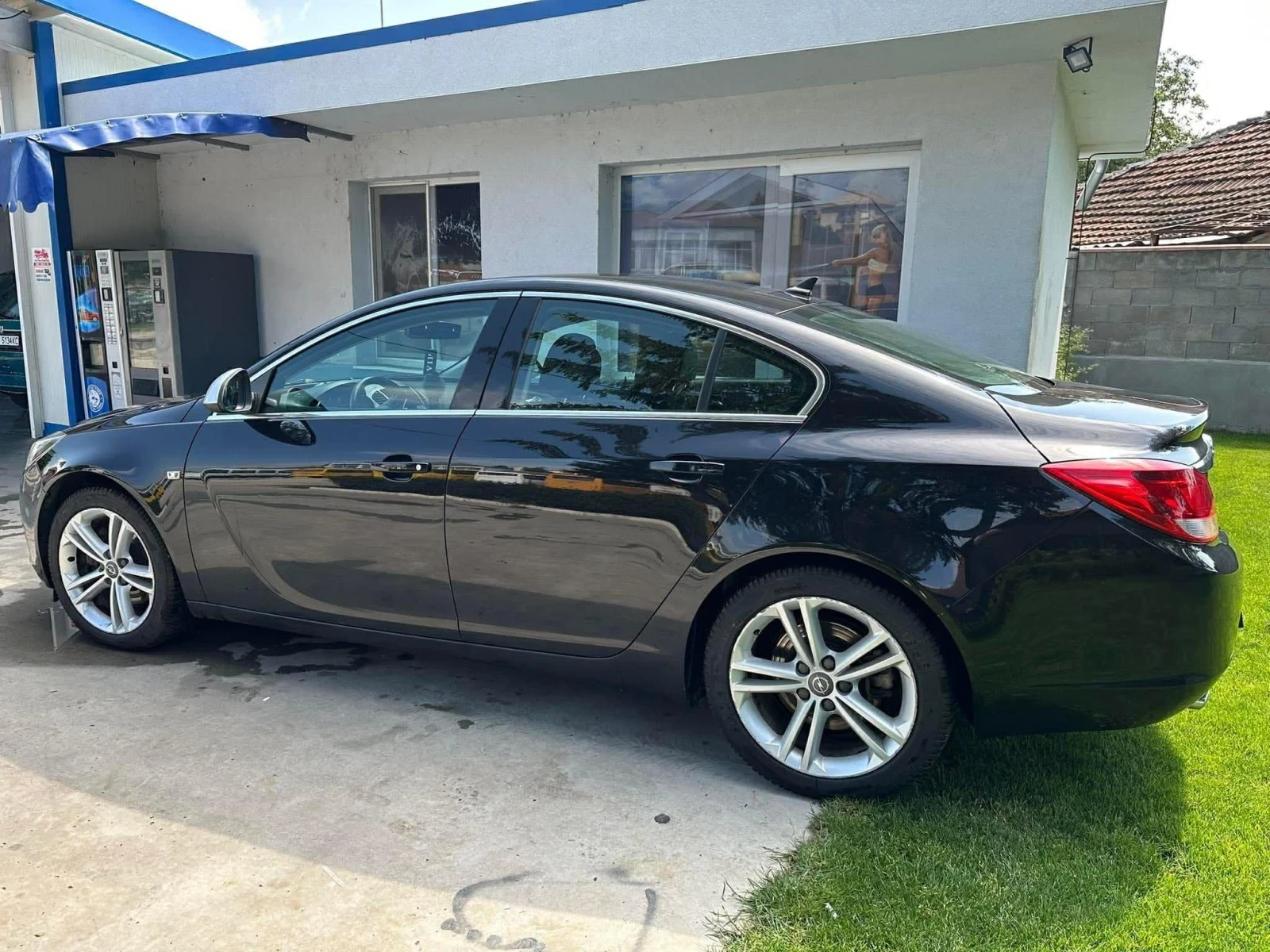 Opel Insignia, снимка 2 - Автомобили и джипове - 54545388