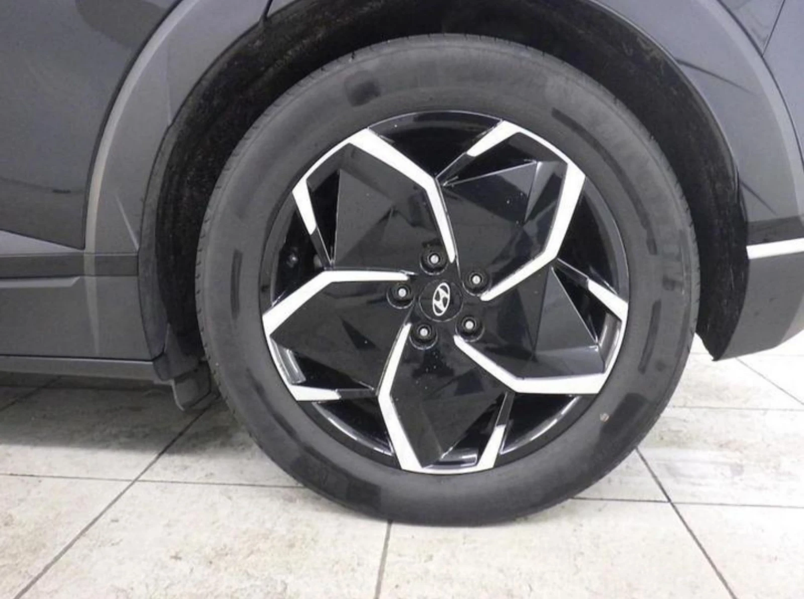 Hyundai Ioniq 5 Connect+ 73kWh / SOH 100% / ТЕРМОПОМПА  - изображение 4