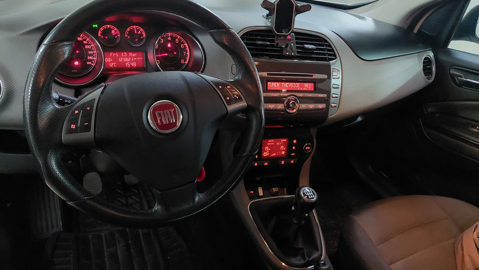 Fiat Bravo 1.4 Turbo T-Jet 120 к.с., снимка 14 - Автомобили и джипове - 53830209