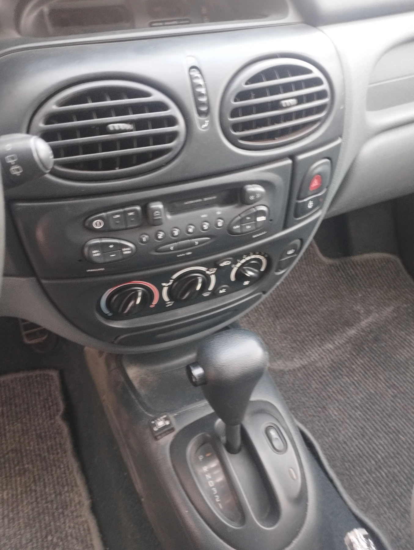 Renault Megane, снимка 5 - Автомобили и джипове - 54343204