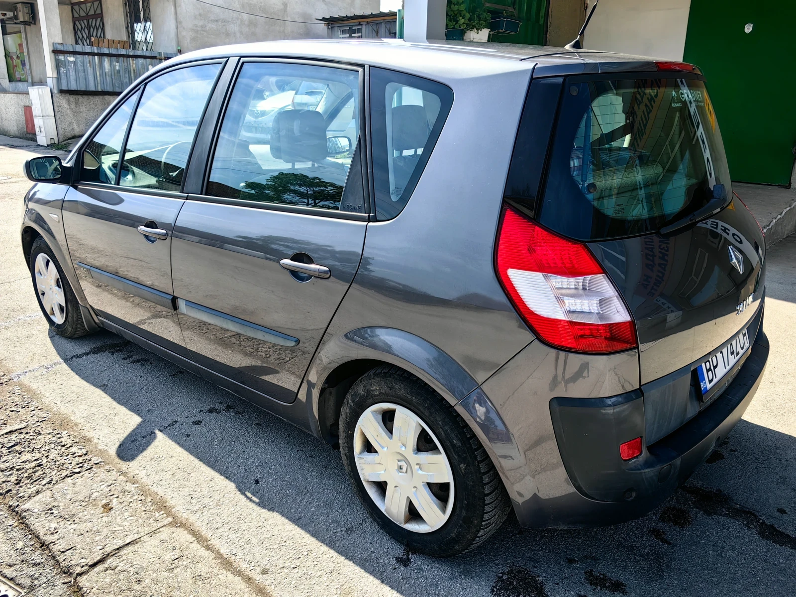 Renault Scenic, снимка 4 - Автомобили и джипове - 54585371