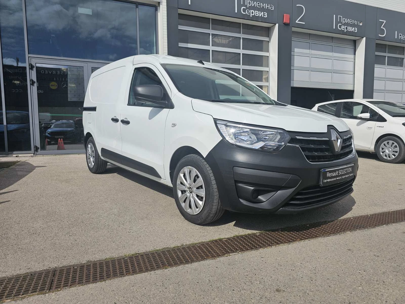 Renault Express dCi 95 к.с. Дизел Stop & Start, снимка 2 - Автомобили и джипове - 54770206