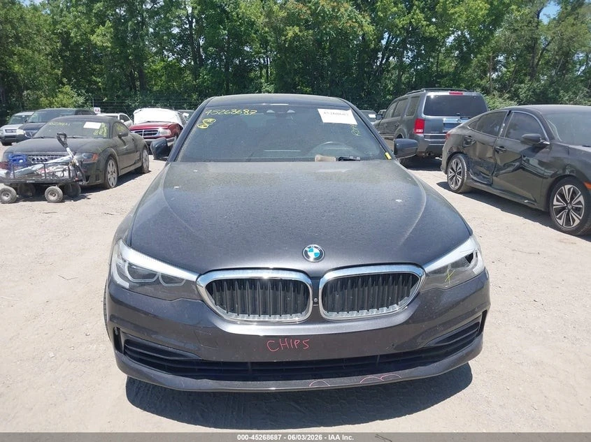 BMW 540 RWD Автокредит Цена до България, снимка 2 - Автомобили и джипове - 55133246