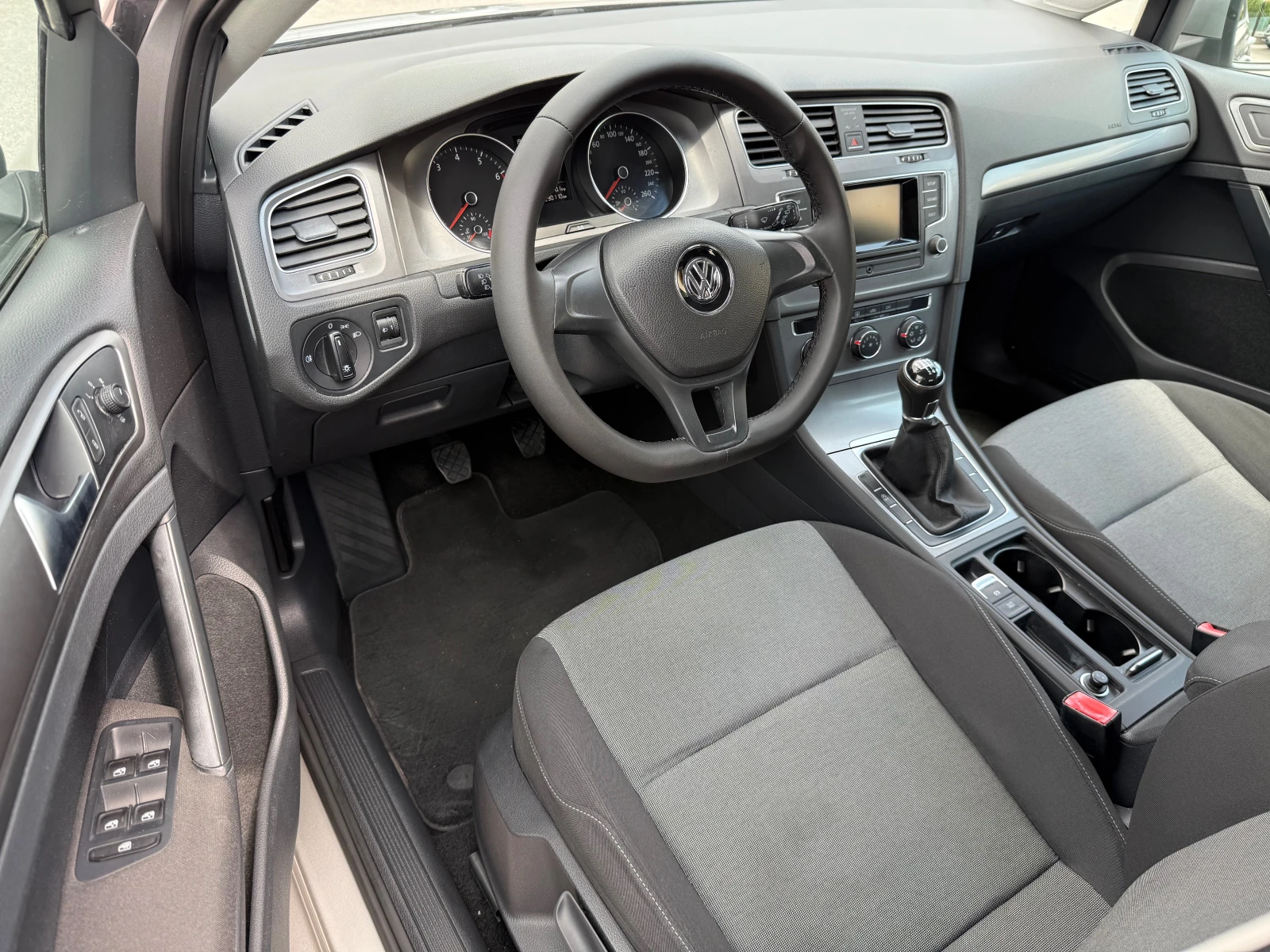 VW Golf 1.2TSI BLUEMOTION !ТОП СЪСТОЯНИЕ!, снимка 10 - Автомобили и джипове - 55405269