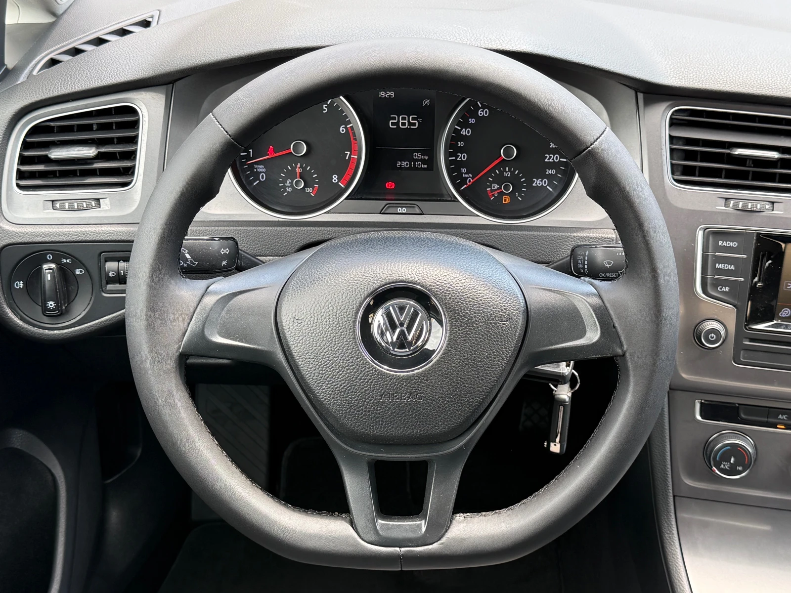 VW Golf 1.2TSI BLUEMOTION !ТОП СЪСТОЯНИЕ!, снимка 12 - Автомобили и джипове - 55405269