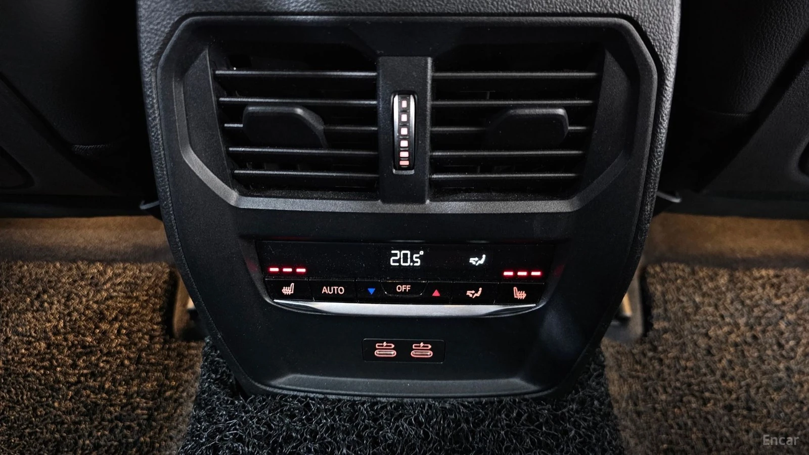 BMW 320 Luxury* HUD* КОЖА* НАВИ* ПАНО* АВТОКРЕДИТ, снимка 17 - Автомобили и джипове - 55651455