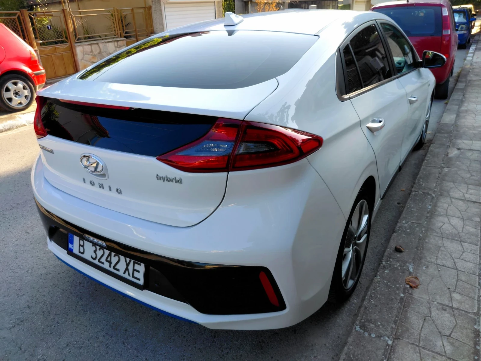 Hyundai Ioniq 1.6 full hybrid, снимка 5 - Автомобили и джипове - 55931551