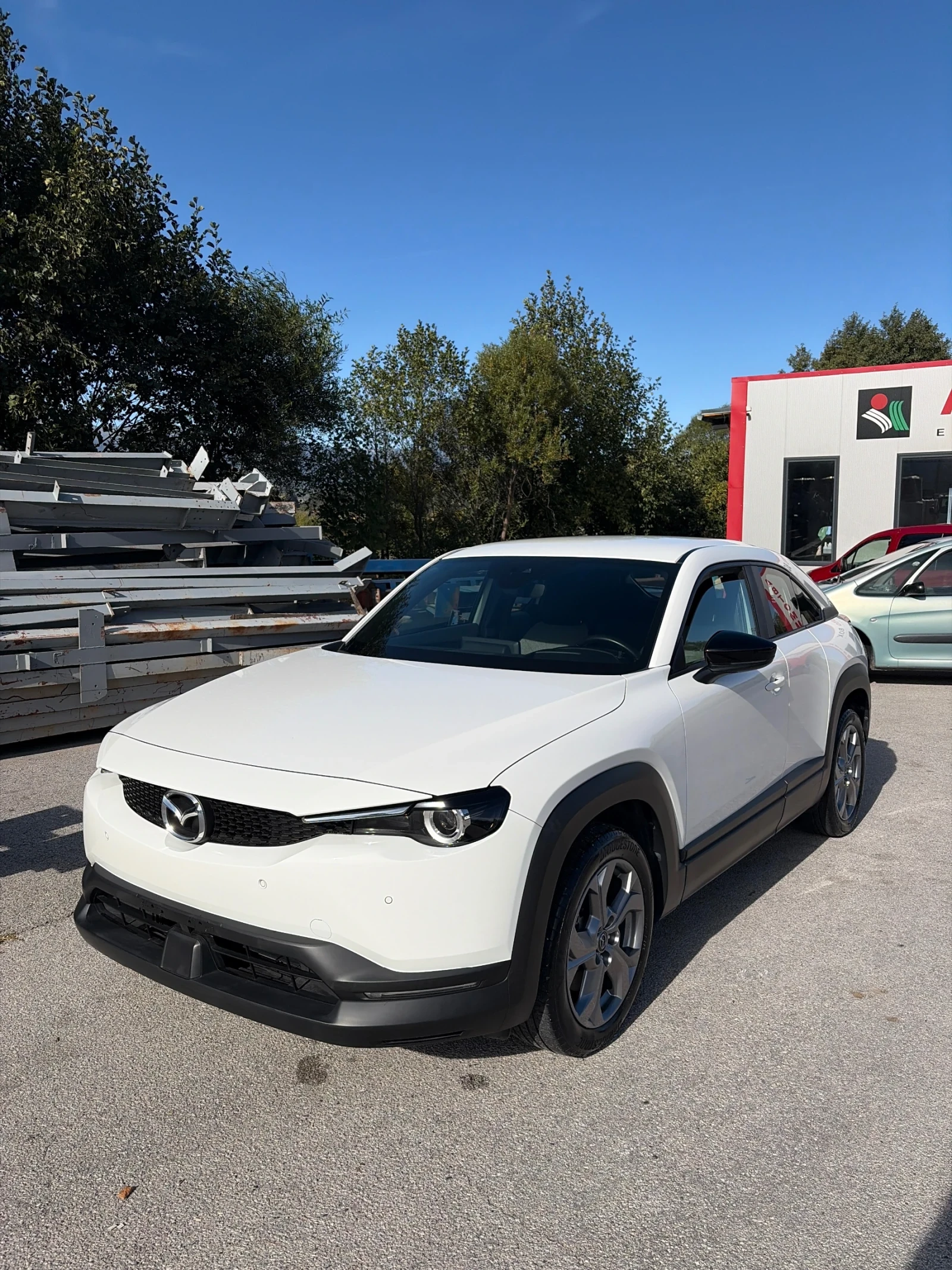 Mazda MX-30 E - Sky active, снимка 4 - Автомобили и джипове - 56294937