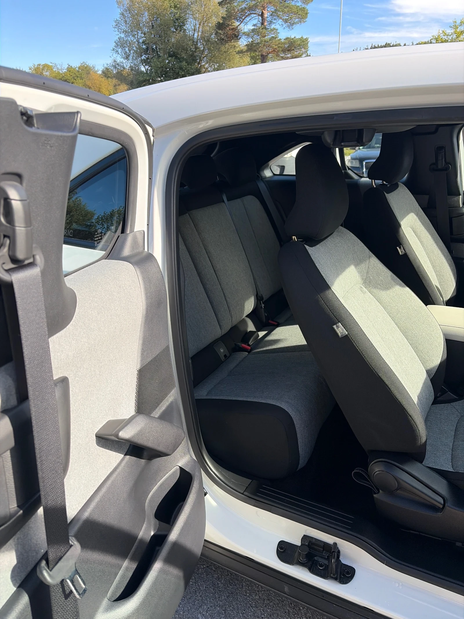 Mazda MX-30 E - Sky active, снимка 10 - Автомобили и джипове - 56294937