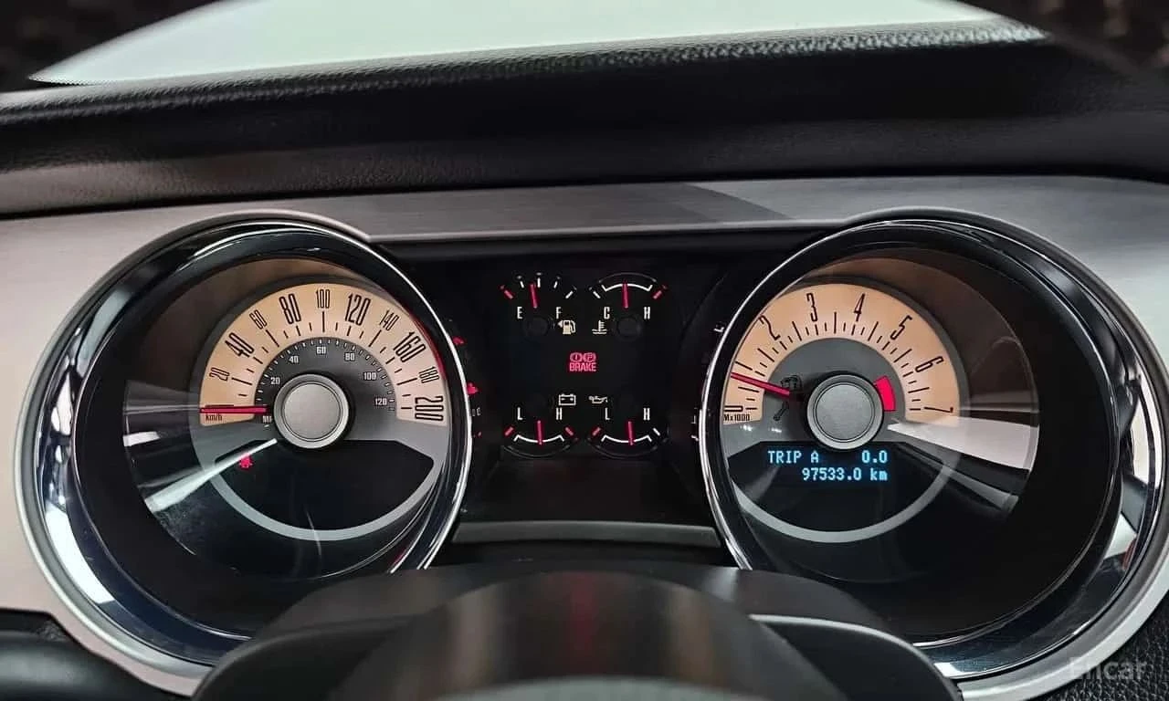 Ford Mustang, снимка 9 - Автомобили и джипове - 56689904
