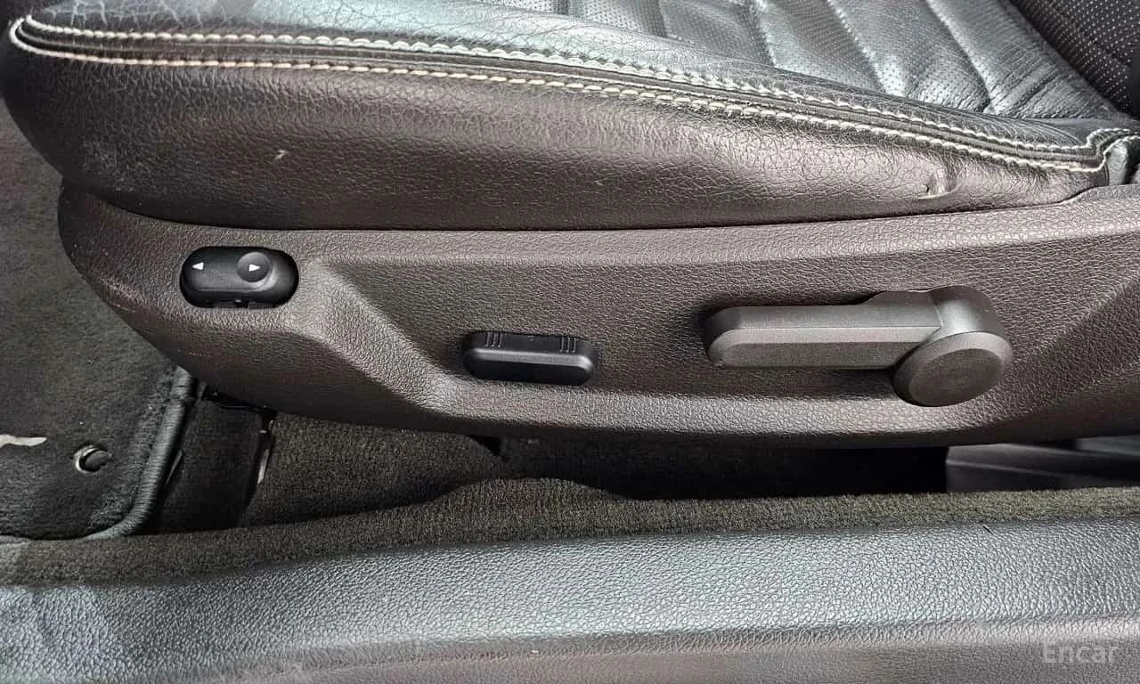 Ford Mustang, снимка 15 - Автомобили и джипове - 56689904