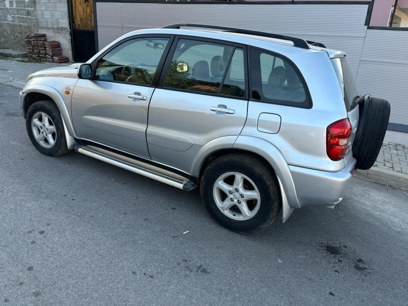 Toyota Rav4 2.0D 4D, снимка 2 - Автомобили и джипове - 48092071