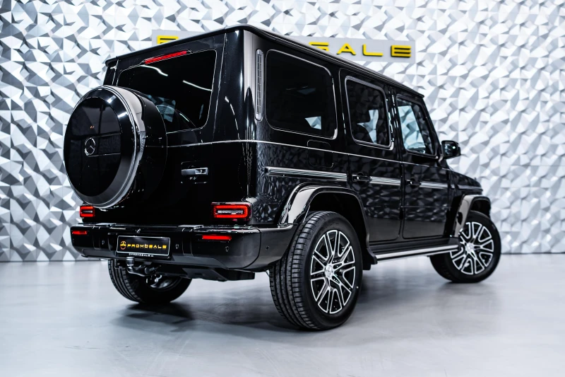 Mercedes-Benz G 450 d 4M AMG* Night* Pano* Burm, снимка 4 - Автомобили и джипове - 48600093