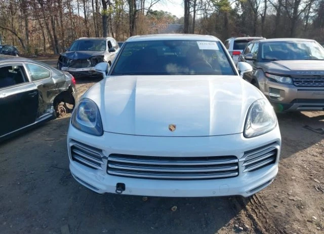 Porsche Cayenne Bose* AWD* подбрев* кожa* keyless* 8-Tiptronic, снимка 2 - Автомобили и джипове - 48863111