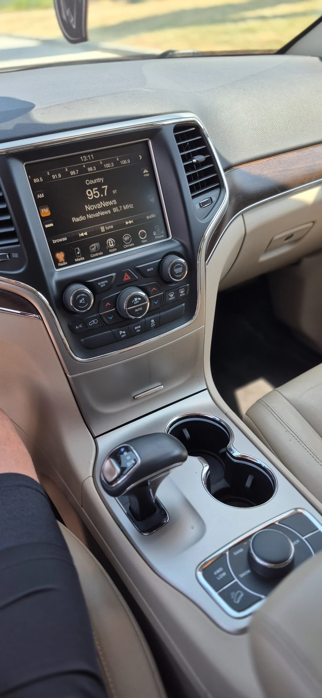 Jeep Grand cherokee Jeep Grand Cherokee Limited 4x4 3.6 - изображение 9