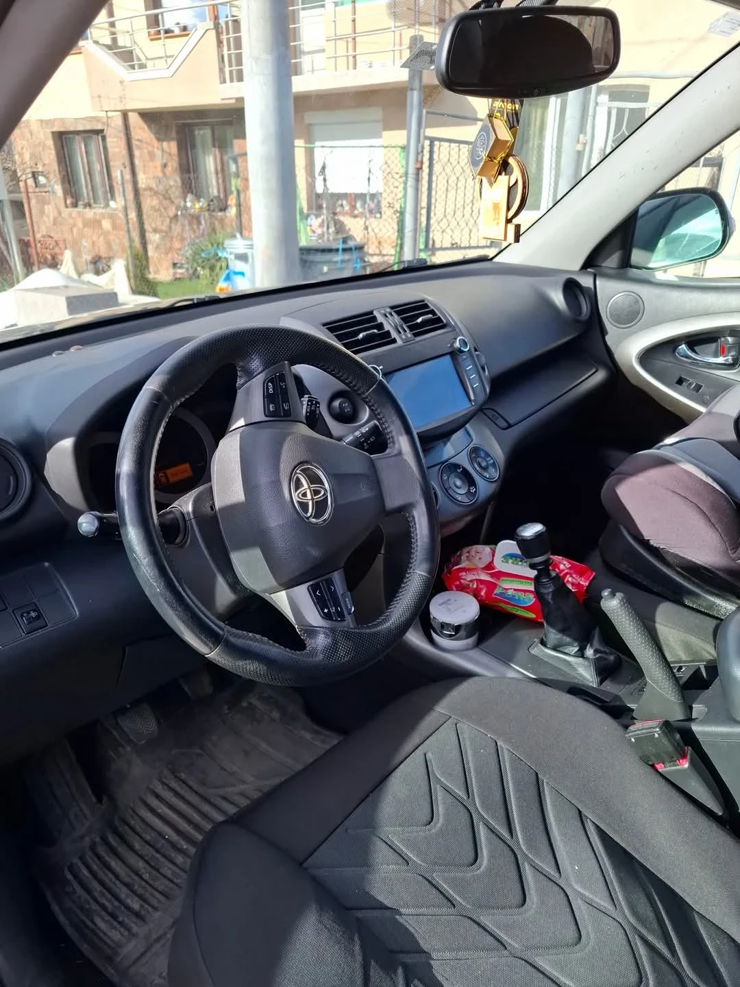Toyota Rav4  - изображение 8