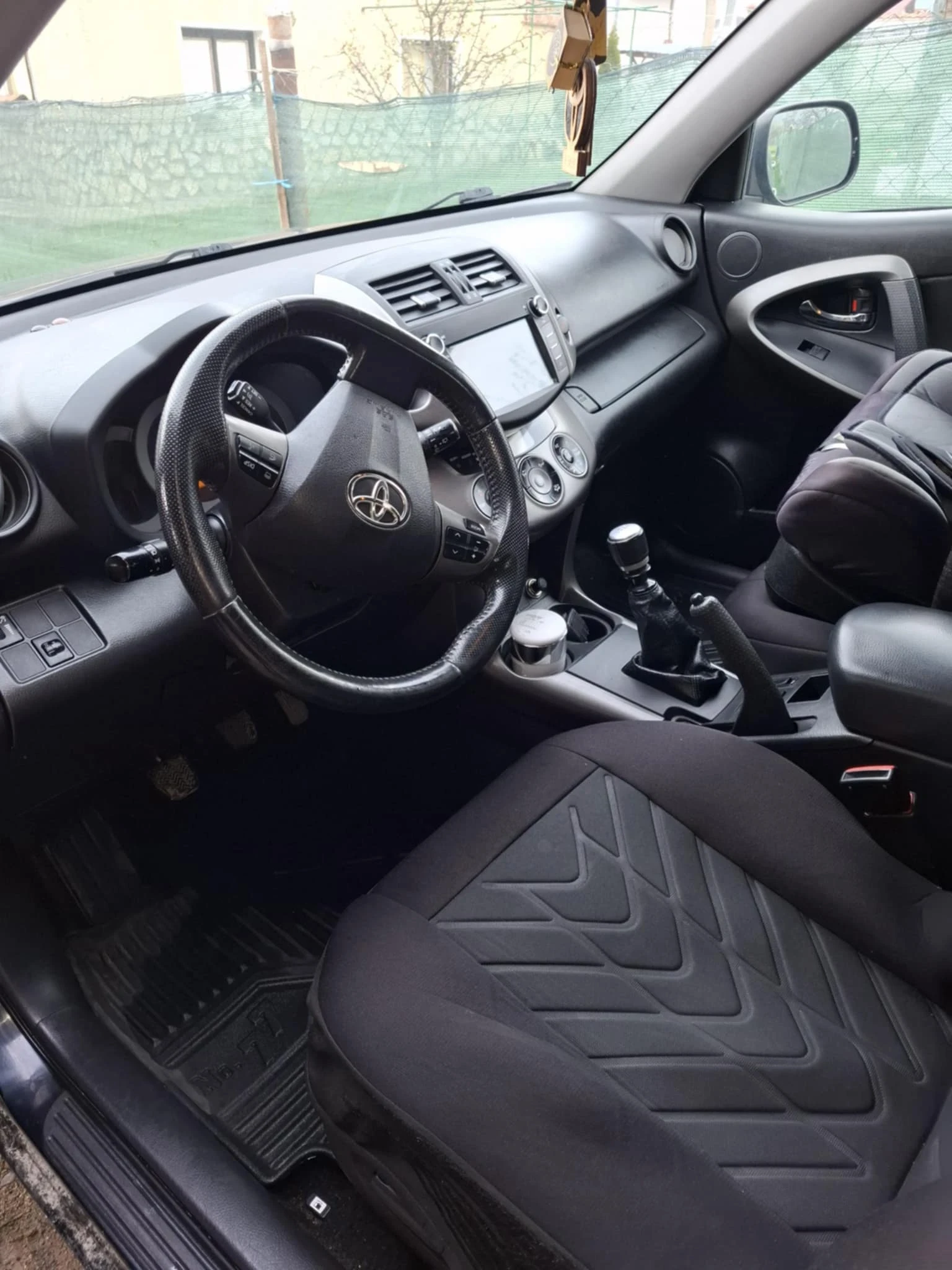 Toyota Rav4  - изображение 9