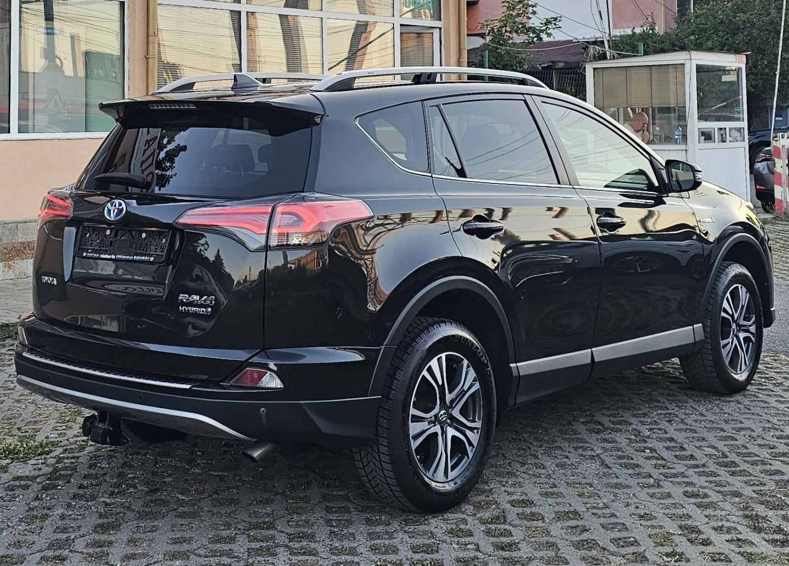 Toyota Rav4 2.5 Execitive Facelift, снимка 5 - Автомобили и джипове - 54519545