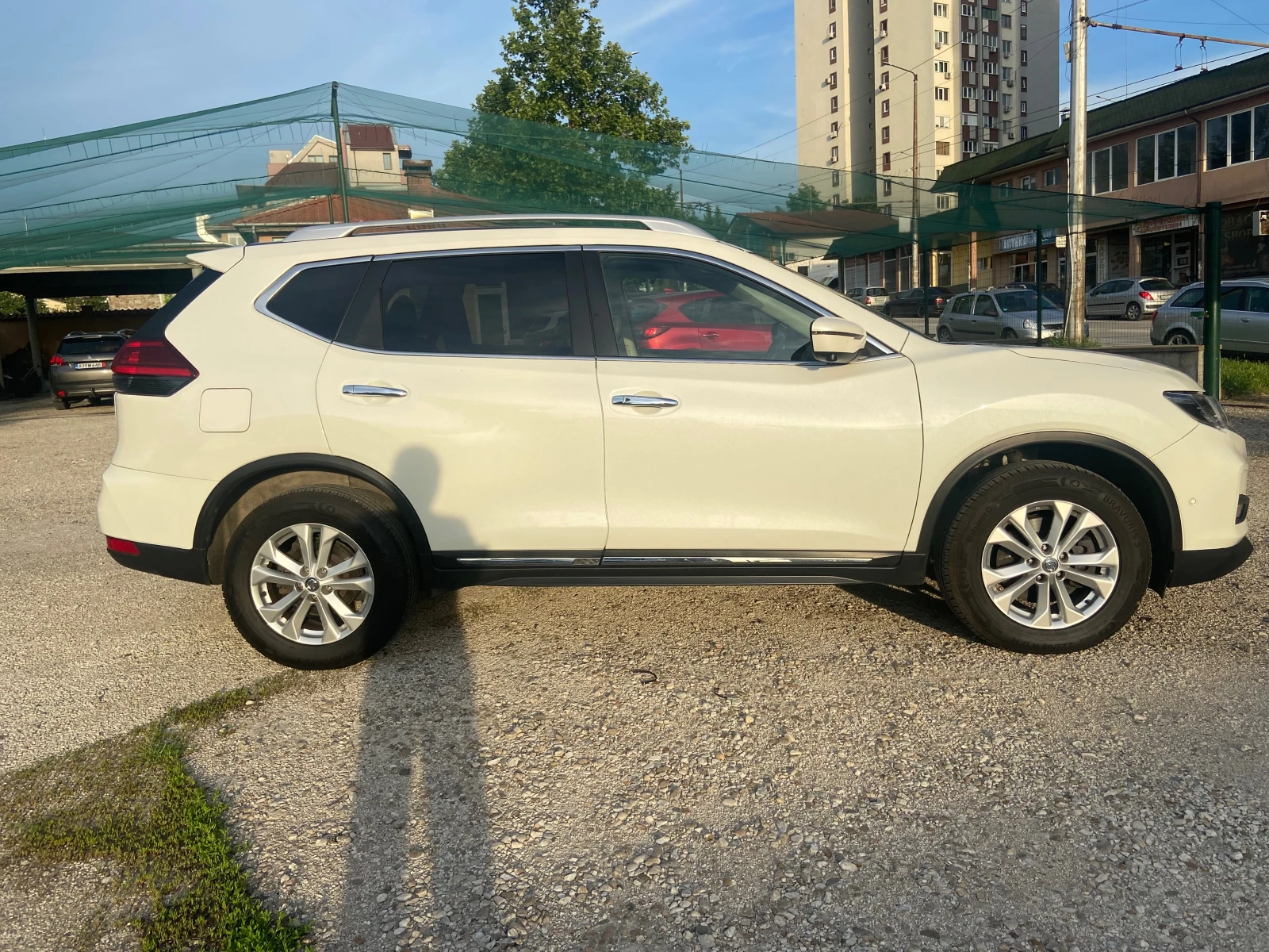 Nissan X-trail 2.0D 4X4Keyless Панорама NAVI Камери 360 Швейцария, снимка 5 - Автомобили и джипове - 54672229