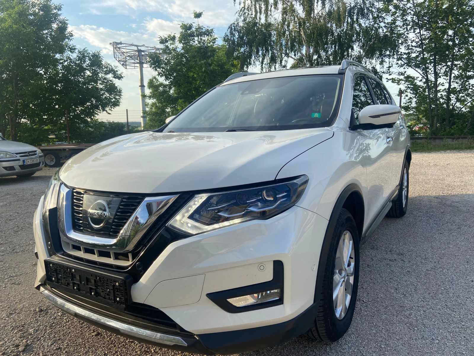 Nissan X-trail 2.0D 4X4Keyless Панорама NAVI Камери 360 Швейцария
