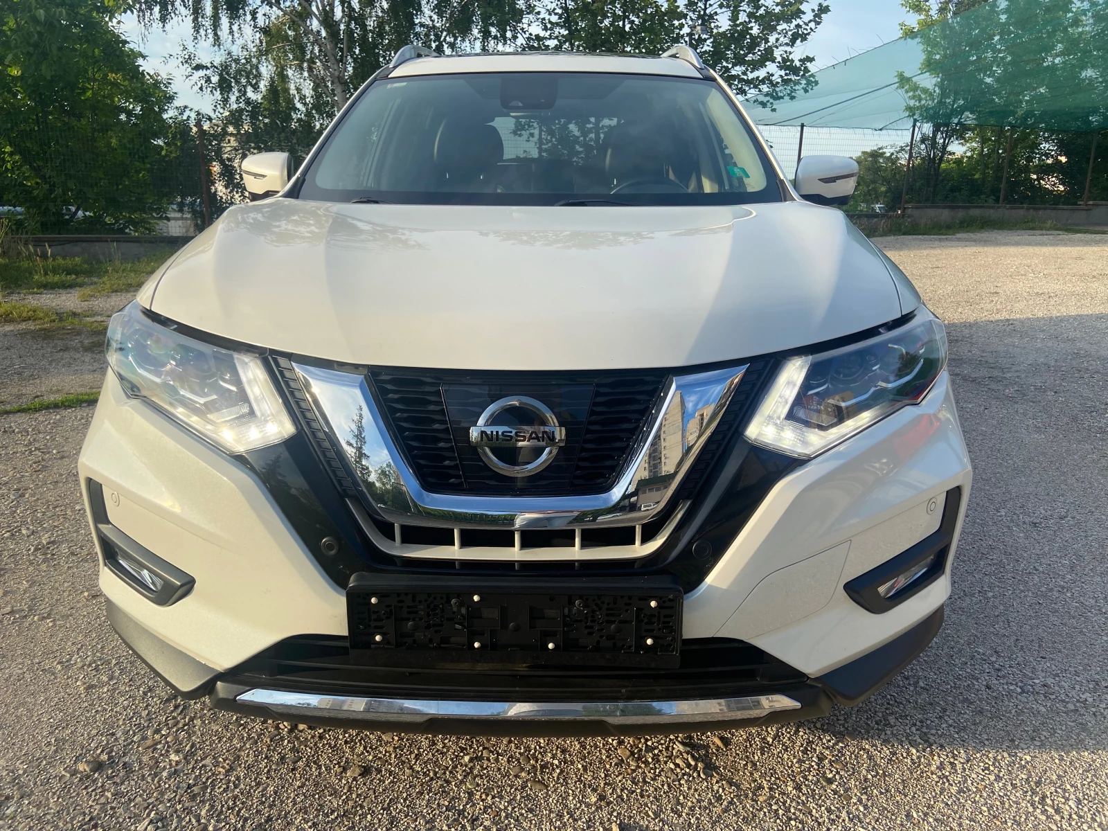 Nissan X-trail 2.0D 4X4Keyless Панорама NAVI Камери 360 Швейцария, снимка 7 - Автомобили и джипове - 54672229