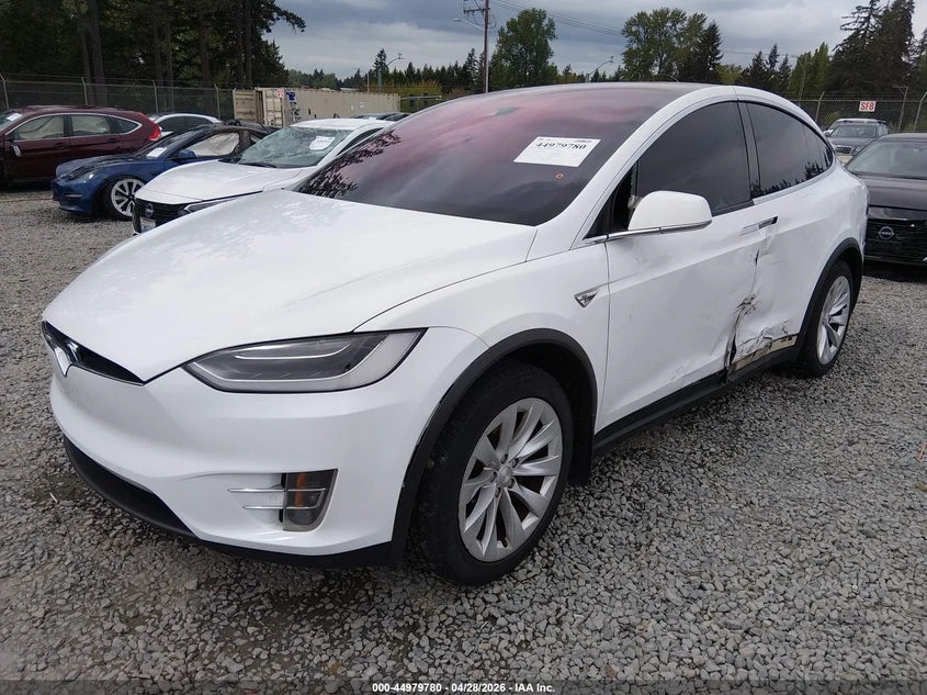 Tesla Model X 60D/70D/75D/90D, снимка 2 - Автомобили и джипове - 54906860