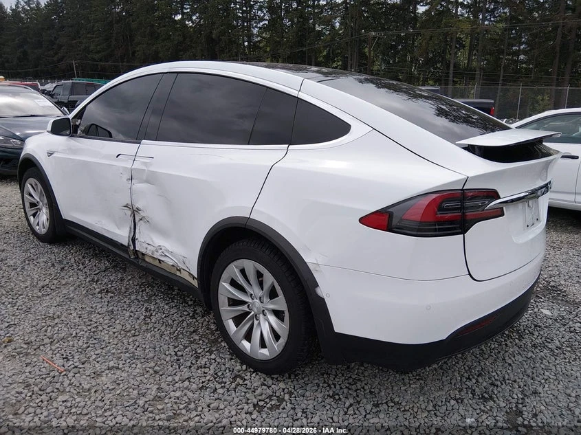 Tesla Model X 60D/70D/75D/90D, снимка 3 - Автомобили и джипове - 54906860