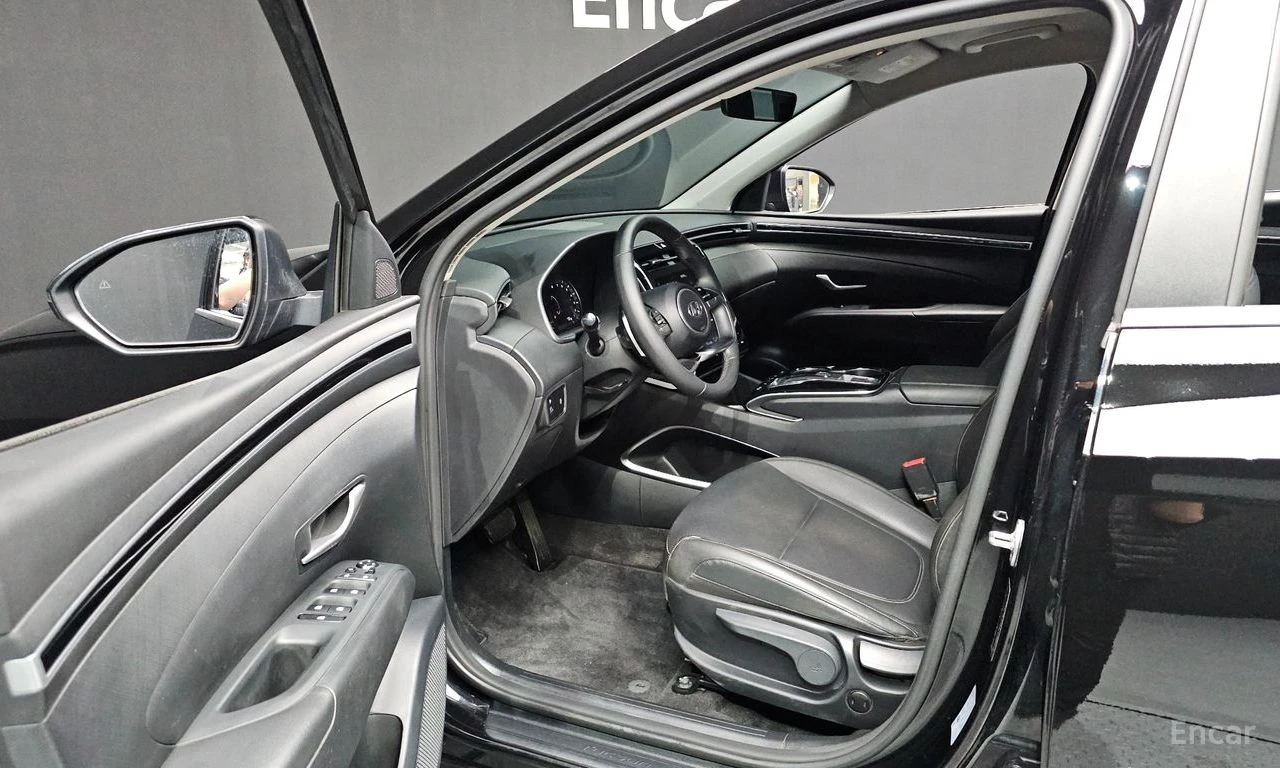 Hyundai Tucson 1.6 Turbo Premium 4x4* DISTRONIC* ПОДГРЕВ* ОБДУХ* , снимка 6 - Автомобили и джипове - 55051109