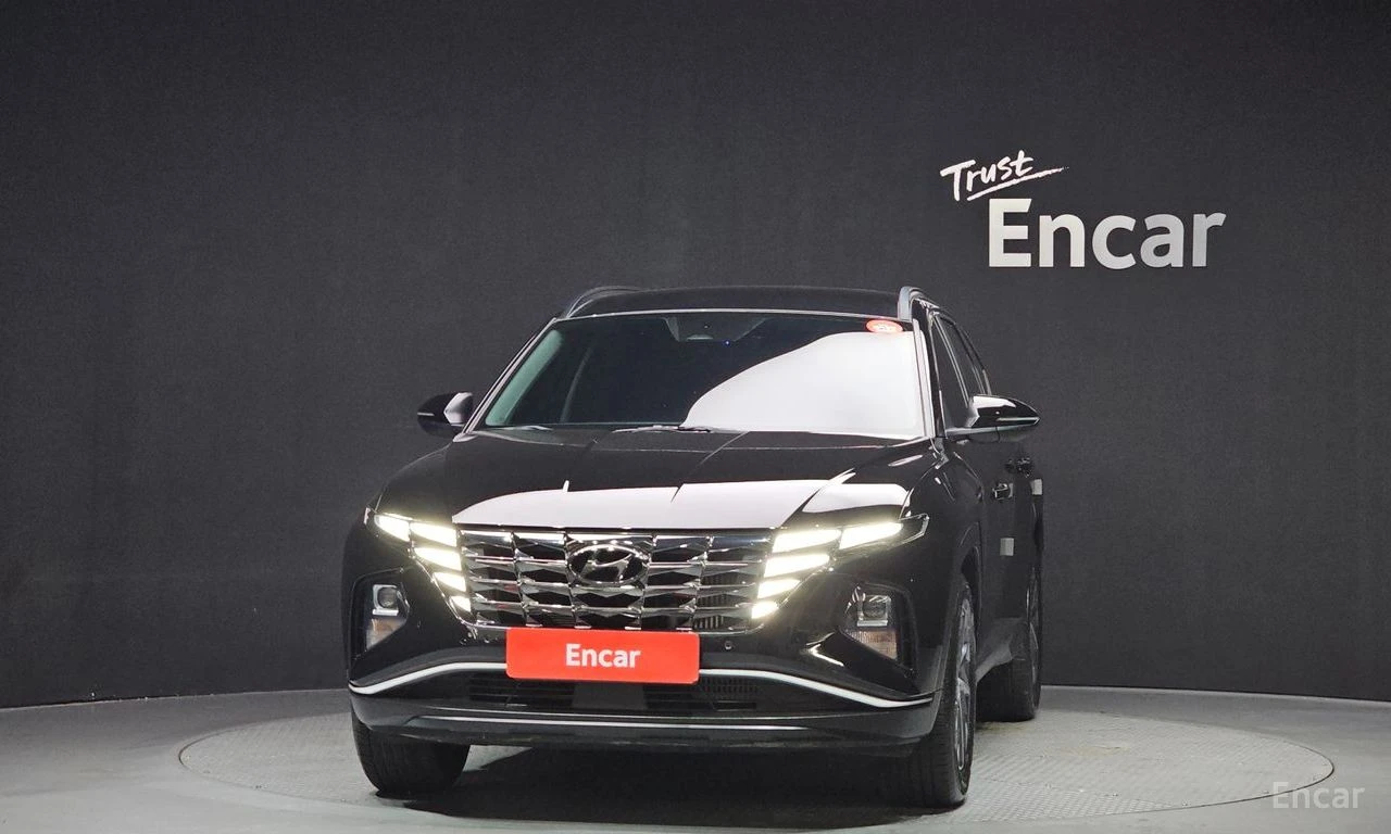 Hyundai Tucson 1.6 Turbo Premium 4x4* DISTRONIC* ПОДГРЕВ* ОБДУХ* , снимка 2 - Автомобили и джипове - 55051109