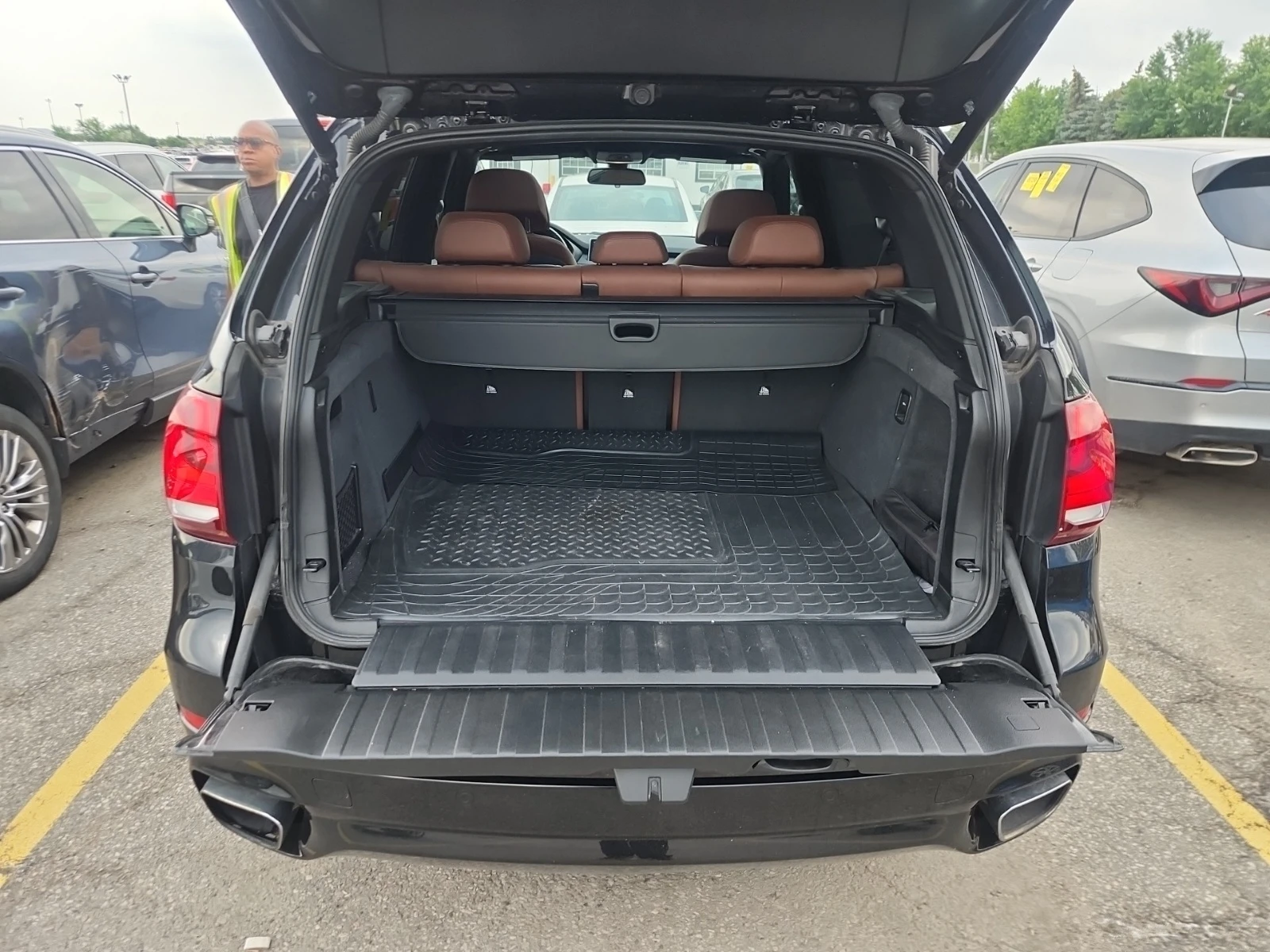 BMW X5 35i * M ПАКЕТ * HK * СЕРВИЗНА ИСТОРИЯ * , снимка 10 - Автомобили и джипове - 55223950