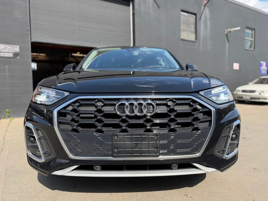 Audi Q5 * S-LINE * PANO * Автокредит * (Цена до България)