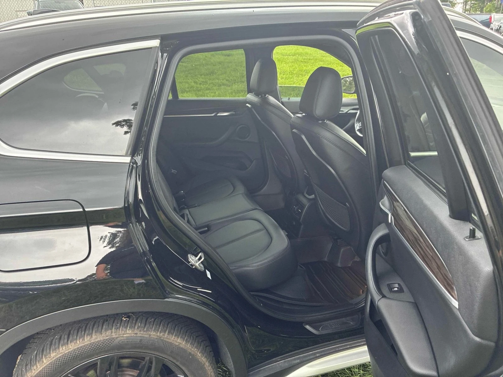 BMW X1 Няма удари  Пълна сервизна АвтоКредит ЦЕНА ДО БГ, снимка 15 - Автомобили и джипове - 55590745