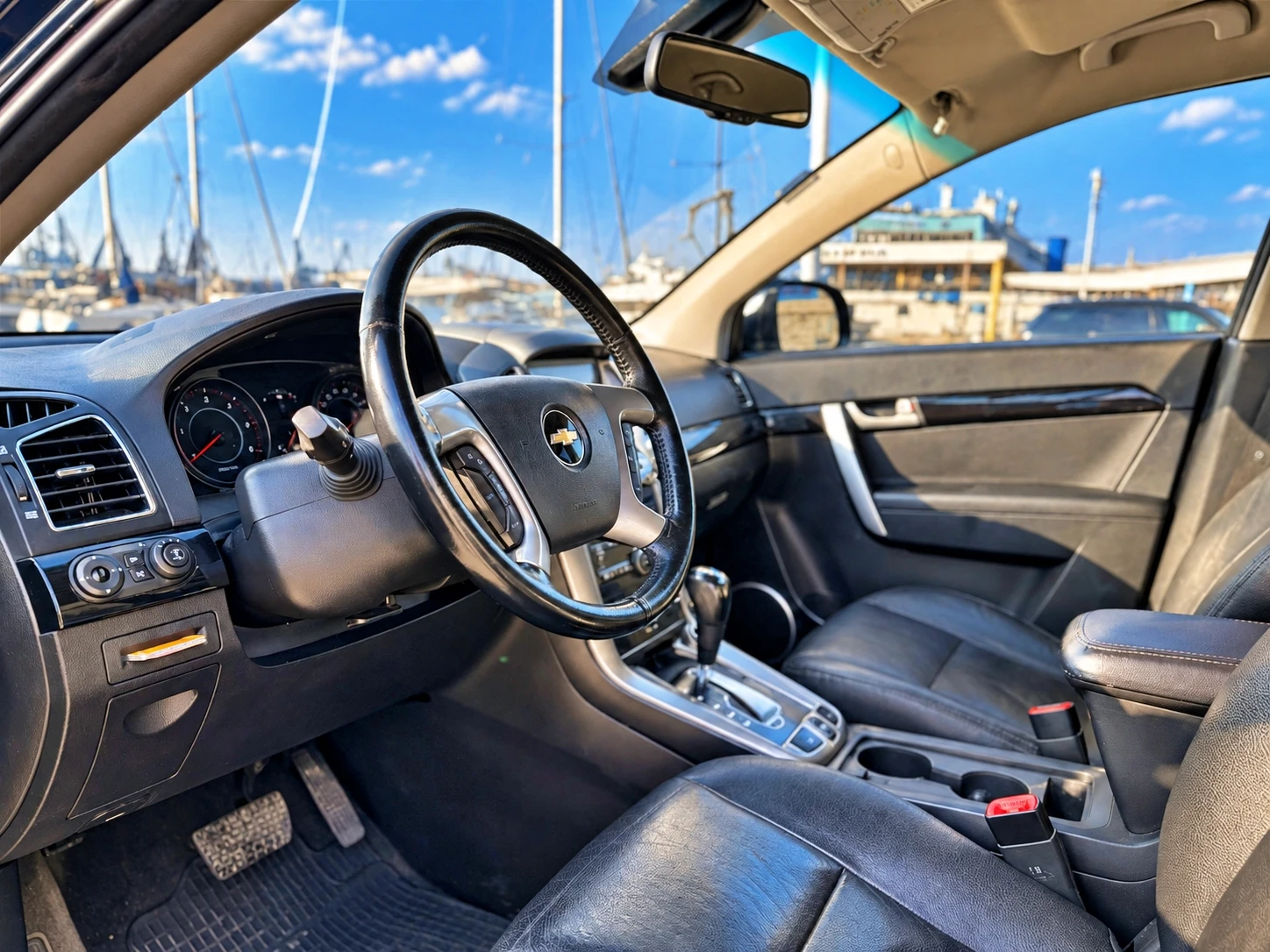 Chevrolet Captiva 2.2 184к.с, снимка 8 - Автомобили и джипове - 56012706
