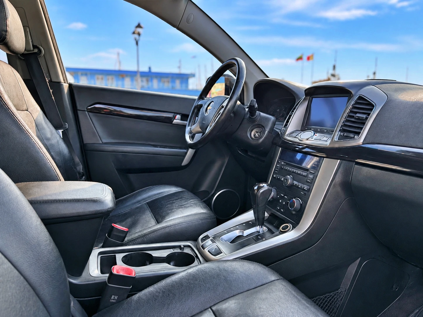 Chevrolet Captiva 2.2 184к.с, снимка 6 - Автомобили и джипове - 56012706