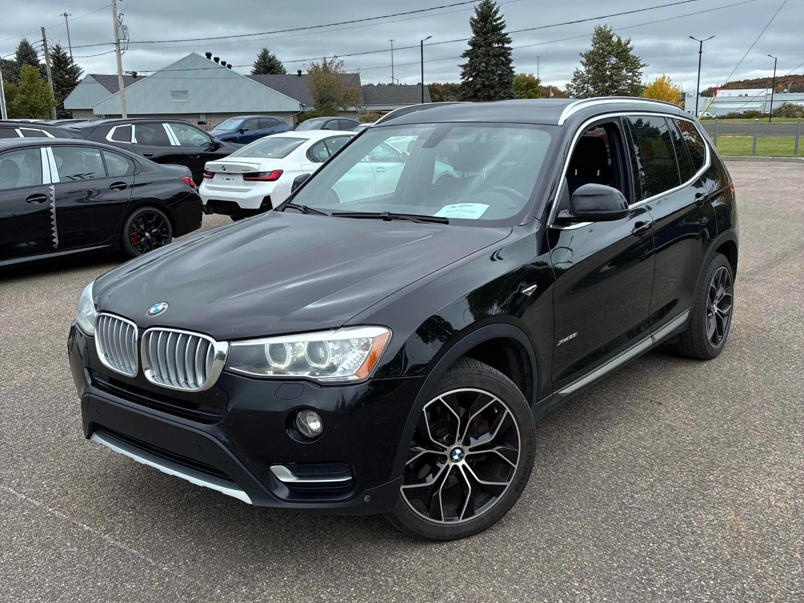 BMW X3 xDrive28i * Панорама * АвтоКредит (ЦЕНА ДО БГ)