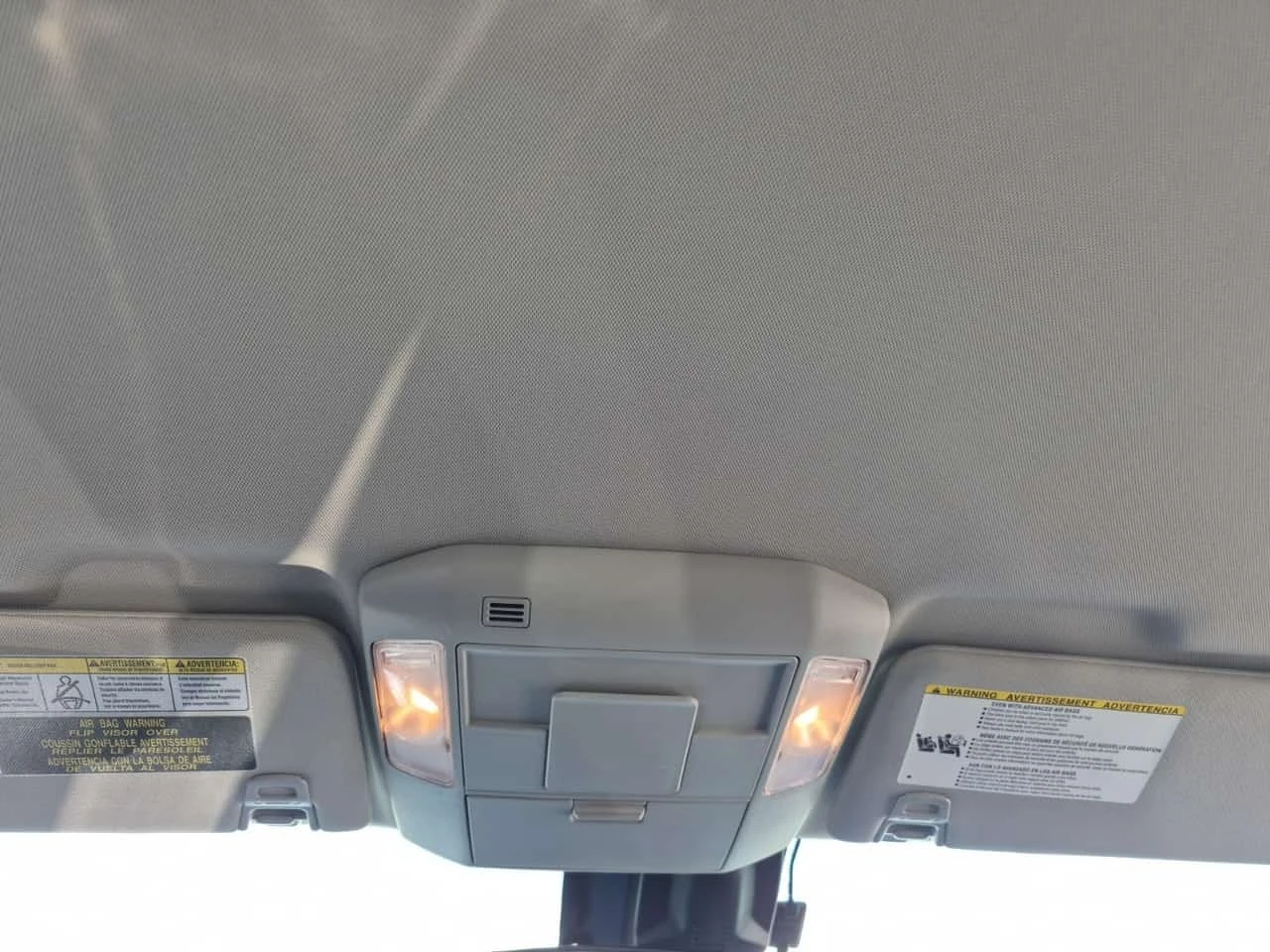 Toyota Tundra * SR5 PLUS CREW CAB STD BED * CARFAX *  | Mobile.bg � ����������� 12