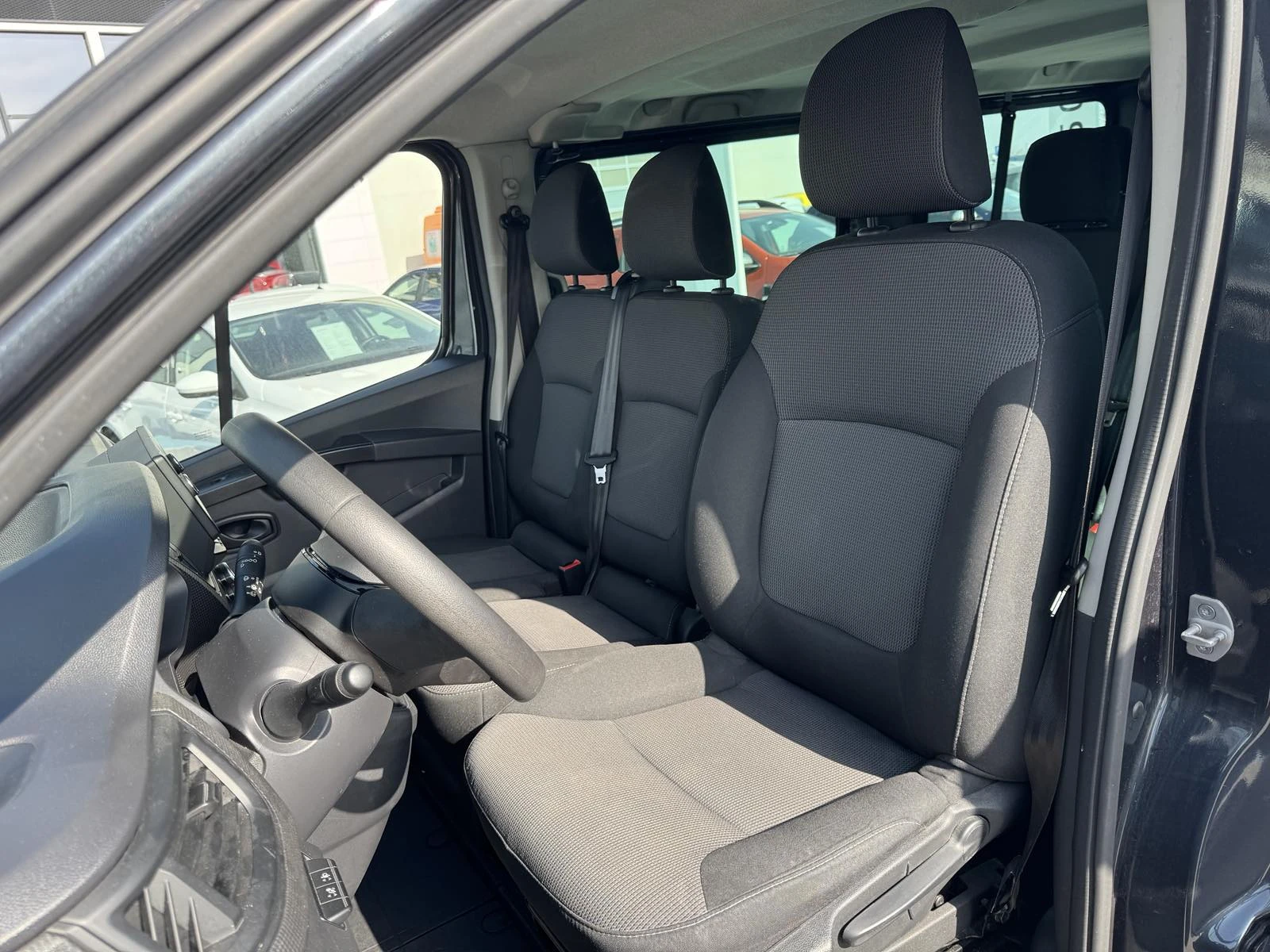 Renault Trafic 2.0dCi , снимка 12 - Бусове и автобуси - 53708576