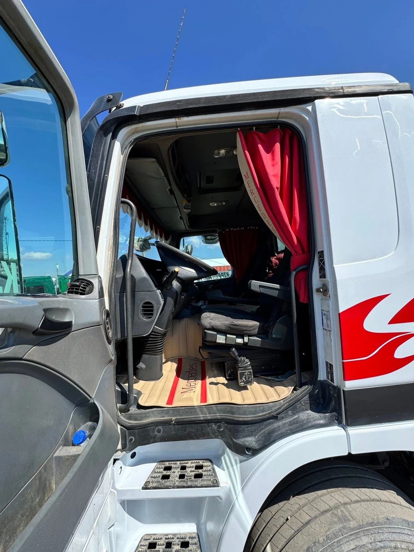 Mercedes-Benz Actros 4144, снимка 8 - Камиони - 54486683