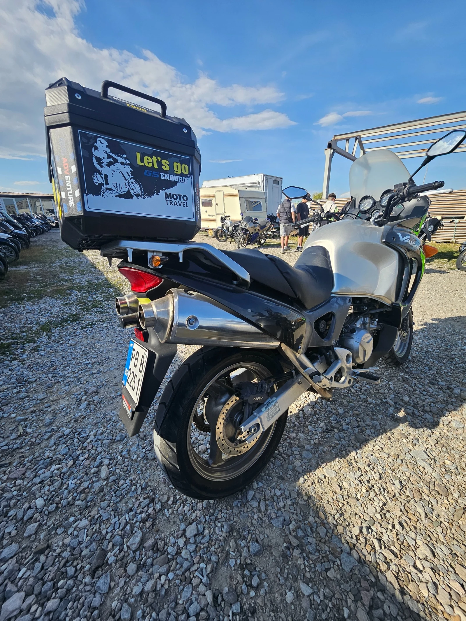 Honda Varadero Лизинг Бартер, снимка 12 - Мотоциклети и мототехника - 50802940