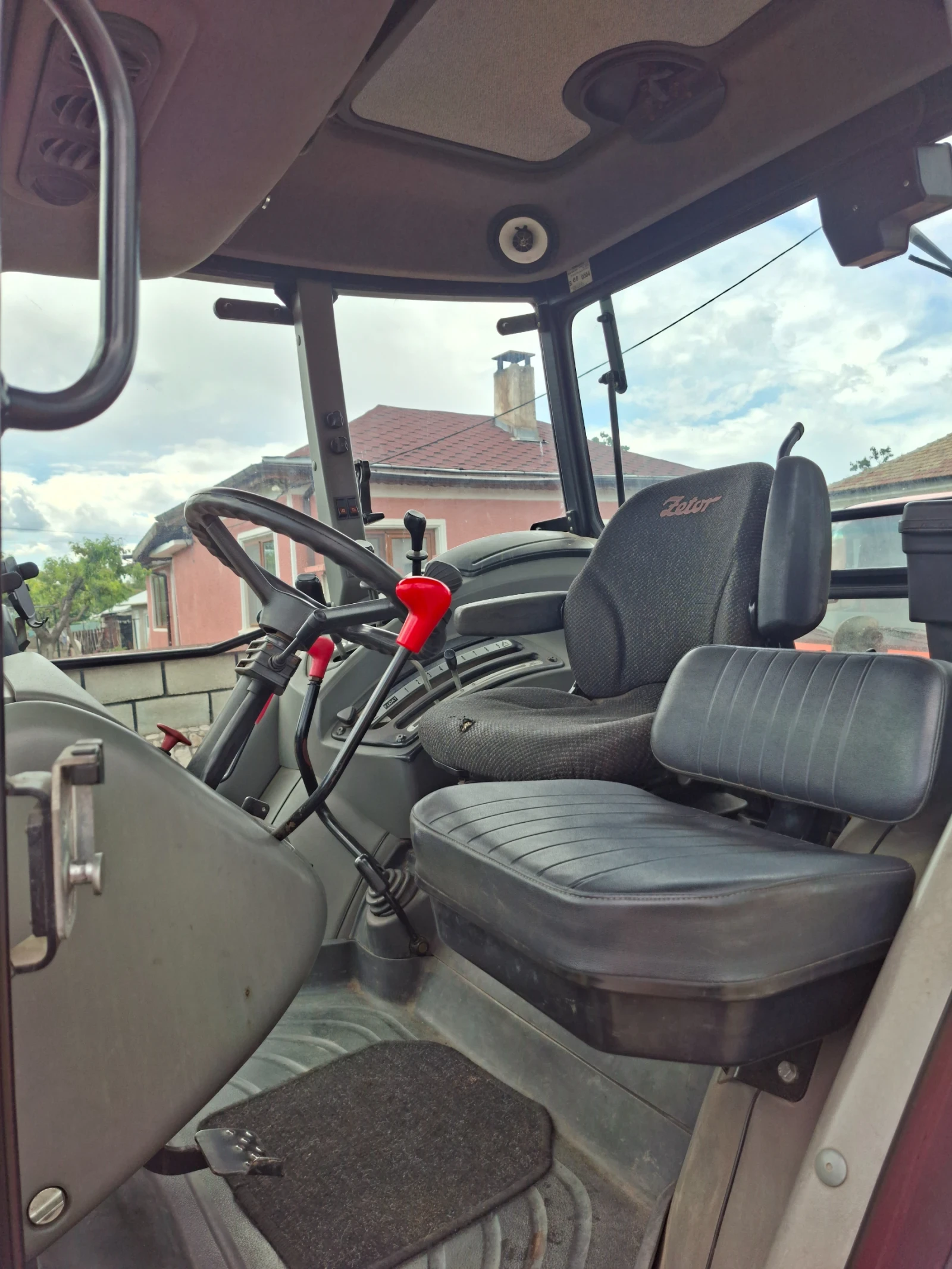 Трактор Zetor Proxima, снимка 9 - Селскостопанска техника - 54966319