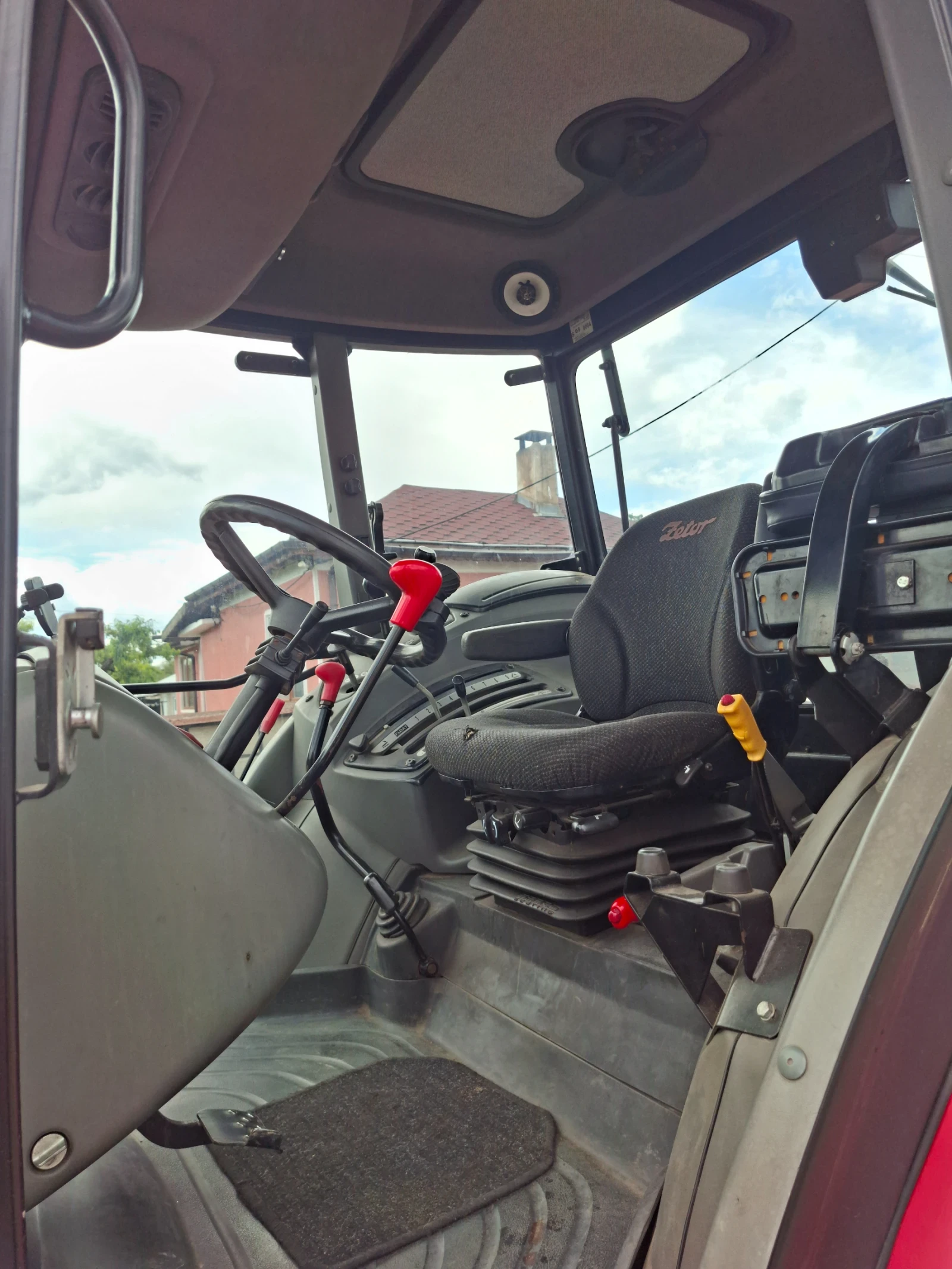Трактор Zetor Proxima, снимка 8 - Селскостопанска техника - 54966319