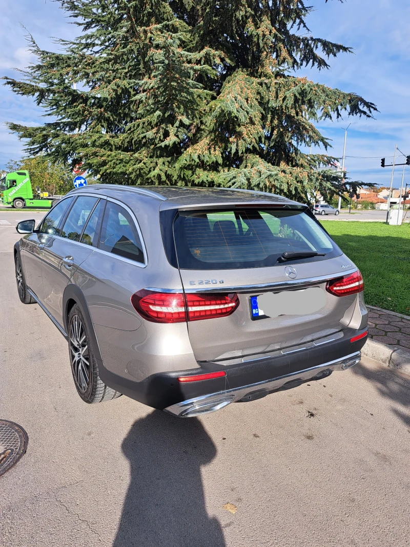 Mercedes-Benz E 220 all terrain/4MATIC, снимка 2 - Автомобили и джипове - 47287036