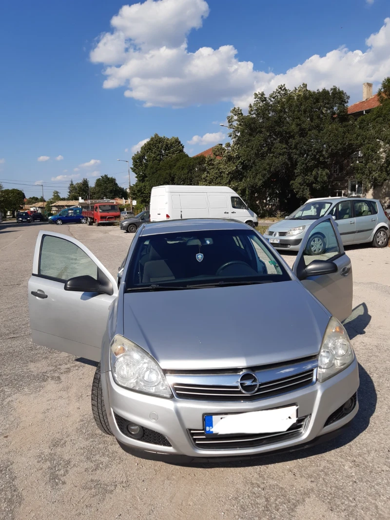 Opel Astra 1.6 FACE 116 к.с, снимка 1 - Автомобили и джипове - 47320743