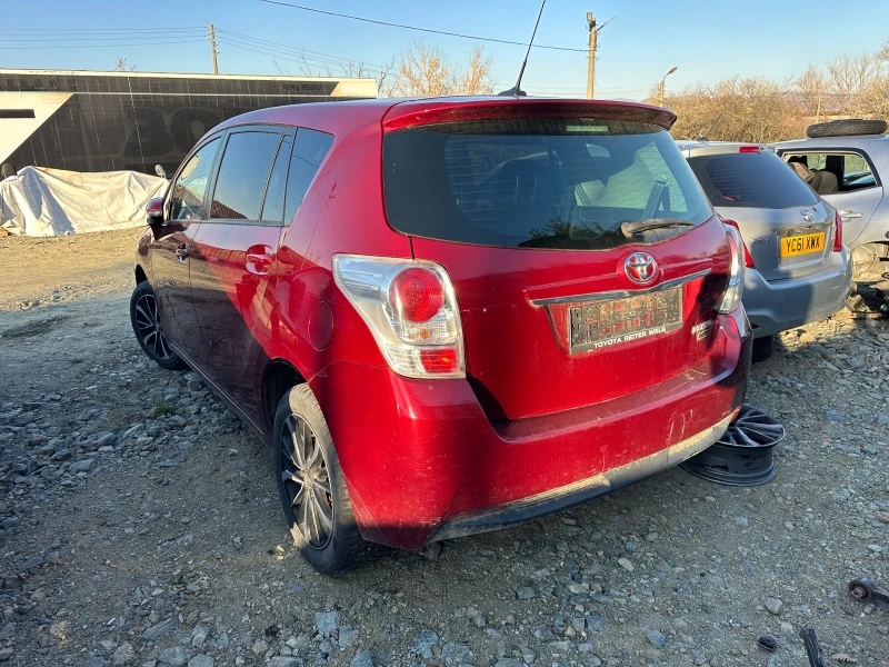 Toyota Verso 1.6 d4d 112 кс на части!, снимка 4 - Автомобили и джипове - 49587944